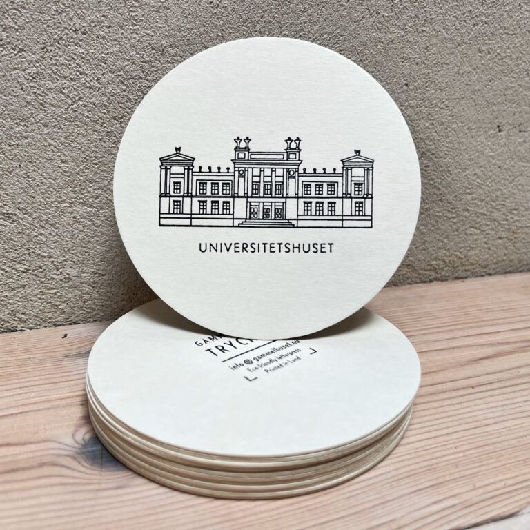 UNIVERSITETSHUSET by Gill Carlile