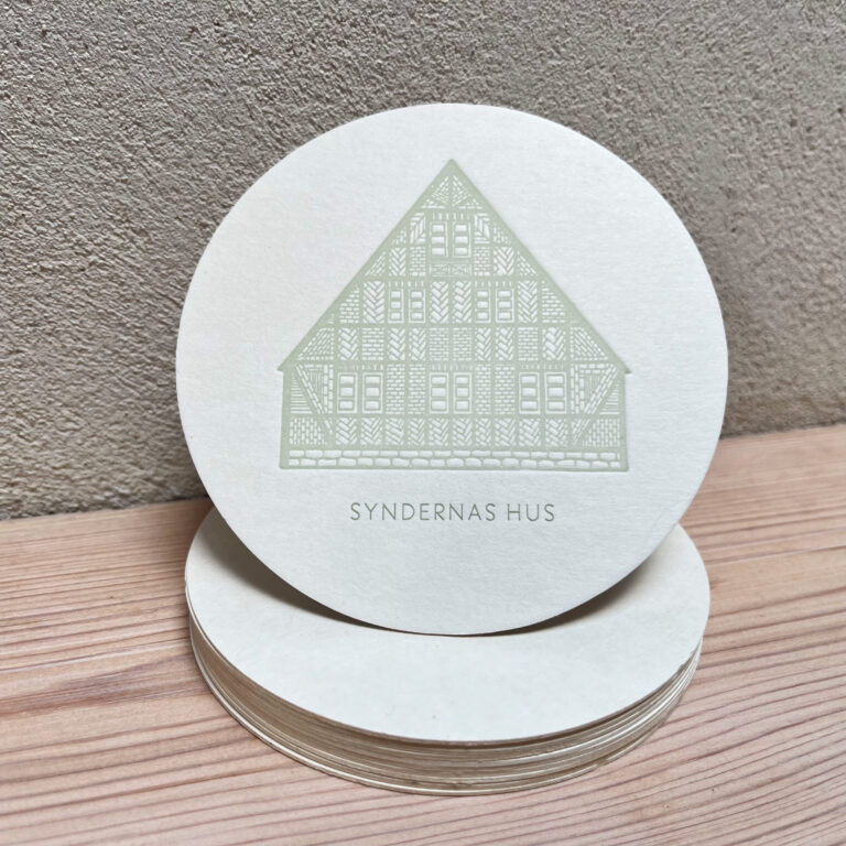 SYNDERNAS HUS by Gill Carlile